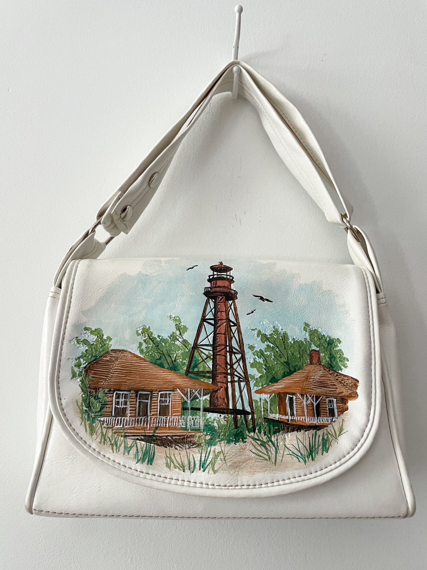 1980s Vintage Light House Sanibel Island Florida Painted Vinyl Shoulder Bag Purse