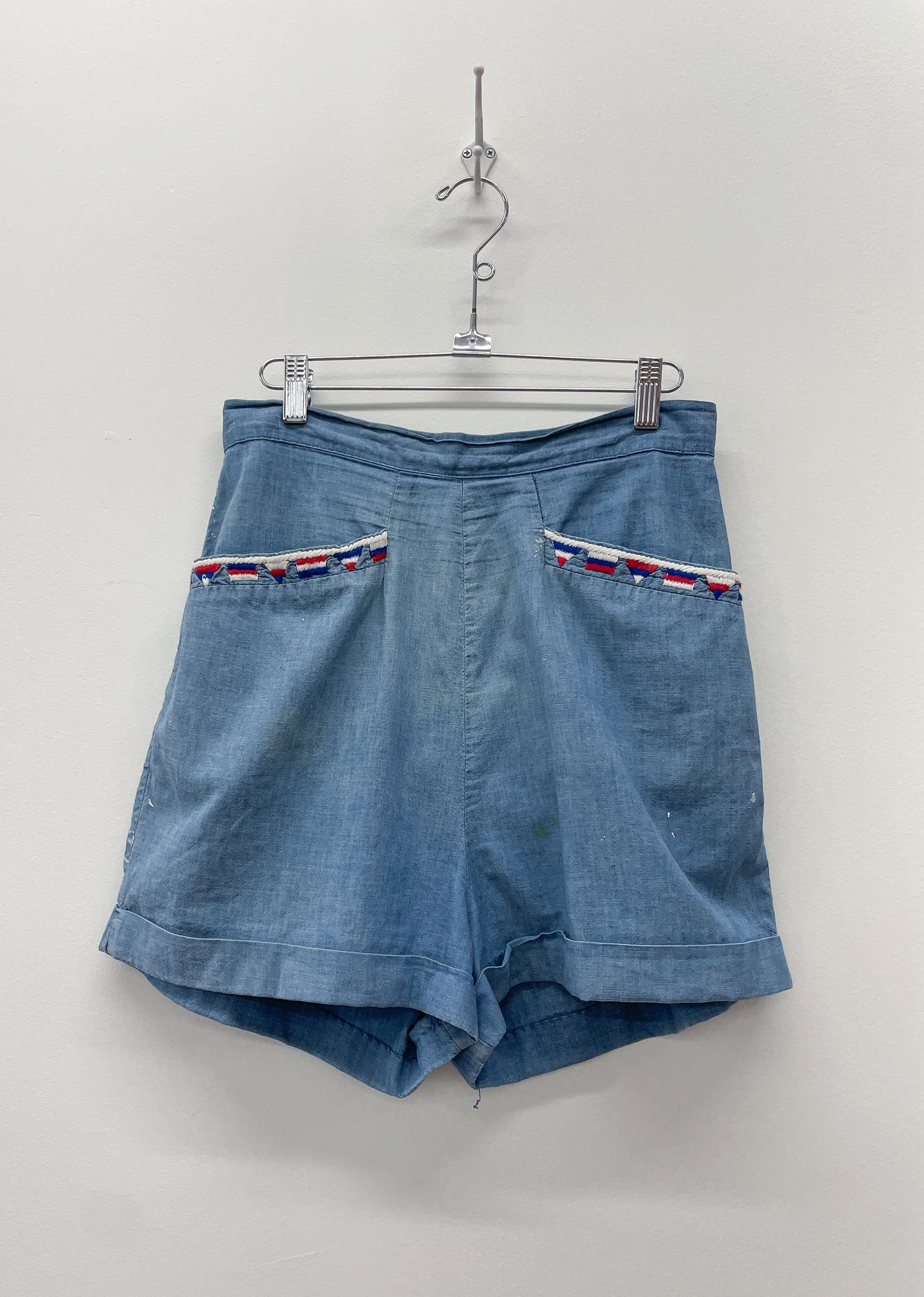 1950s Vintage Embroidered Chambray High Waist Shorts