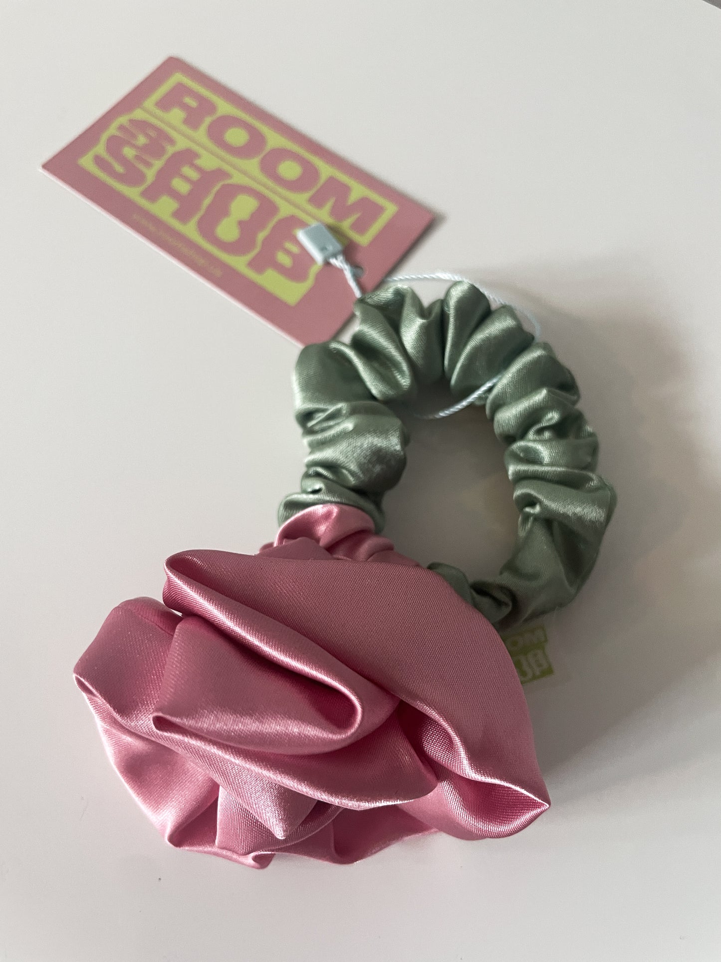 Rosette Scrunchie