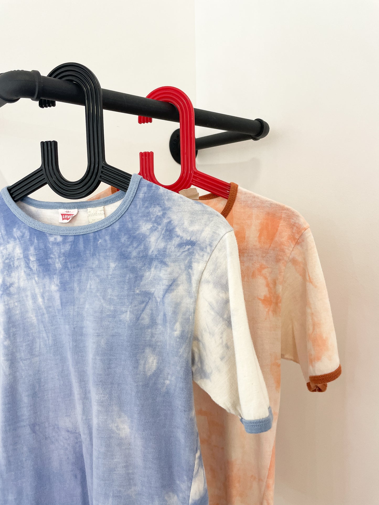 1970s Vintage Levi's Baby Blue Tie Dye Ringer T-Shirt