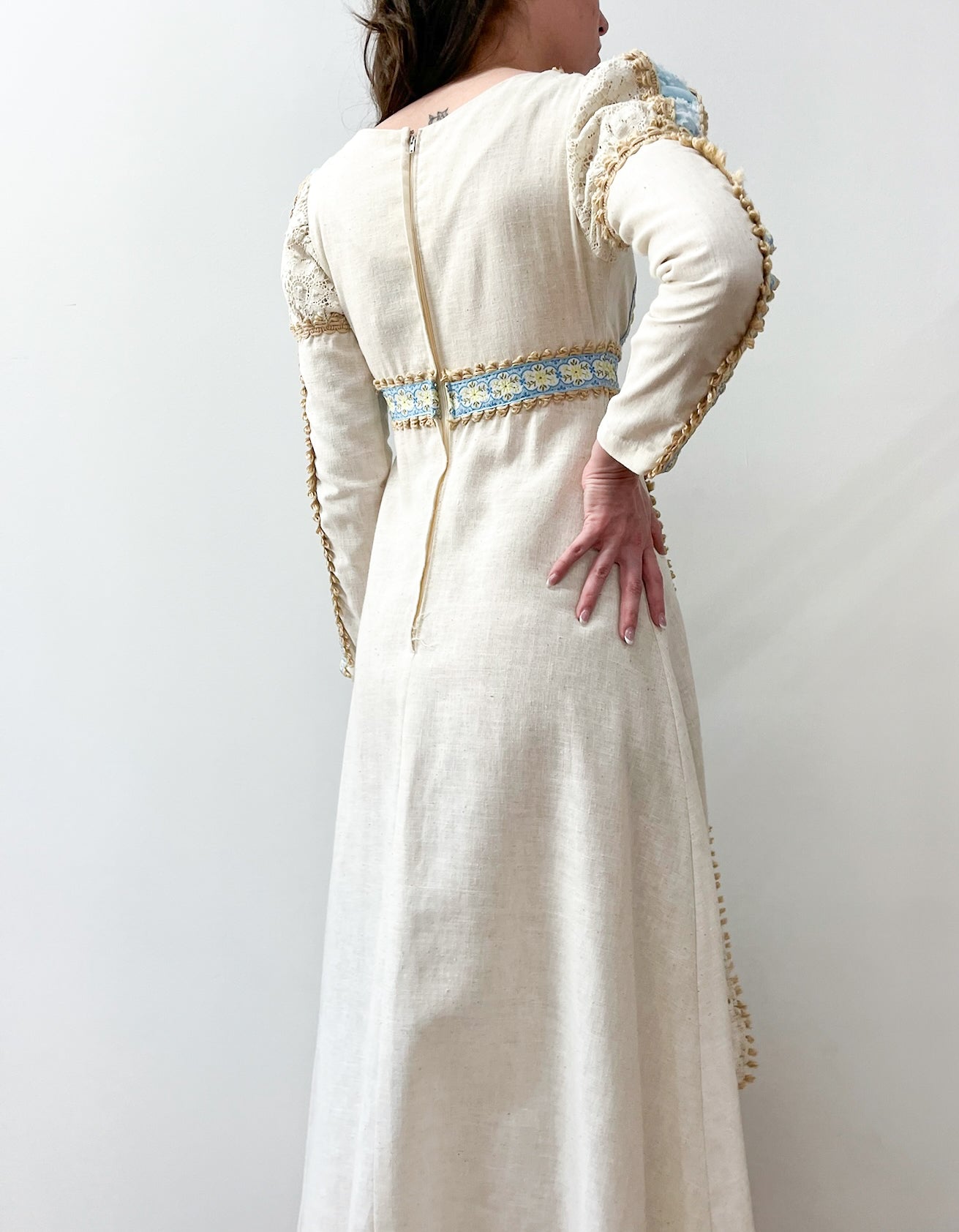 1960s to early 1970s Black Label Gunne Sax Medieval Revival Renaissance Prairie Dress 1969