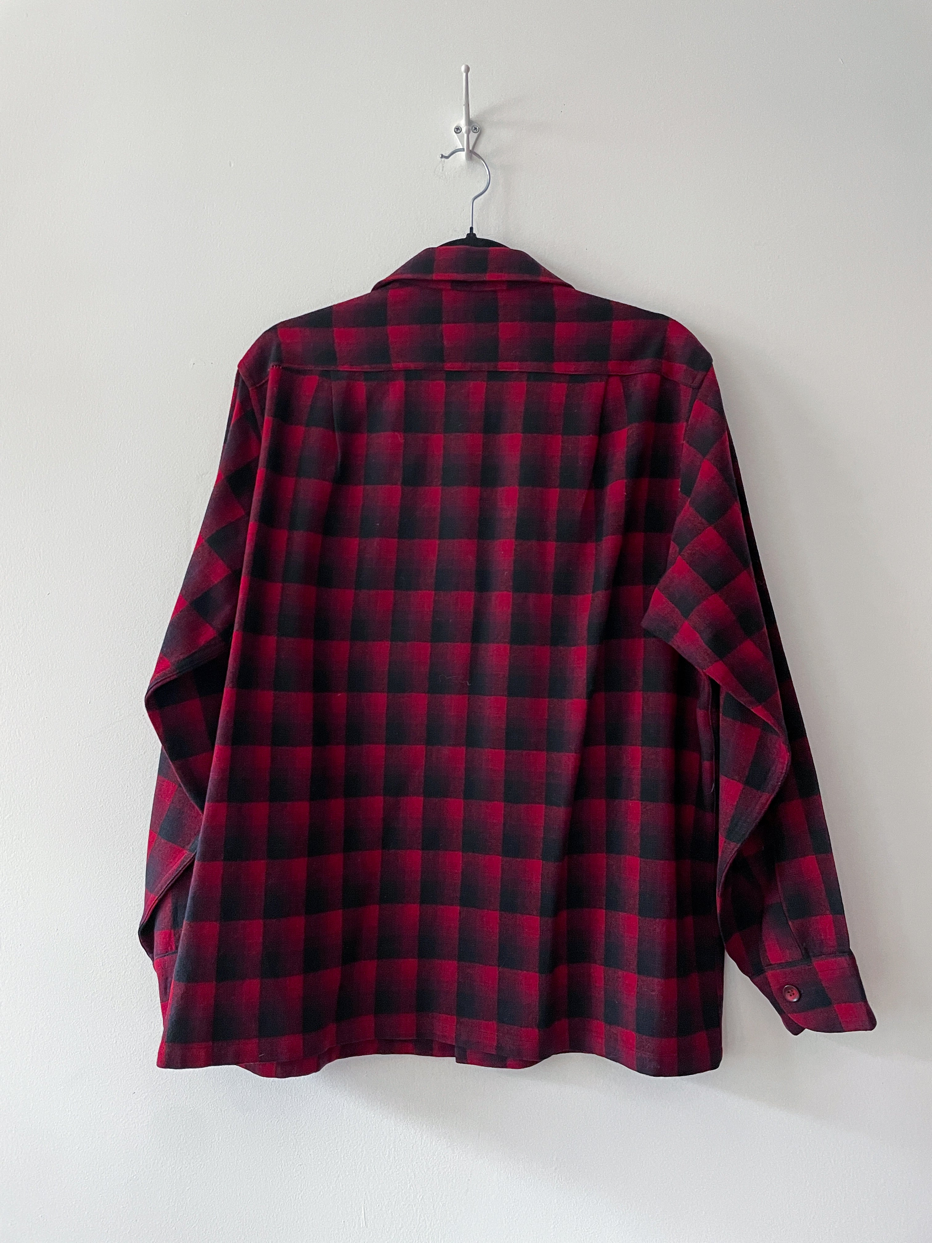 1950s Vintage Pendleton Red Shadow Plaid Flannel Button Down – The