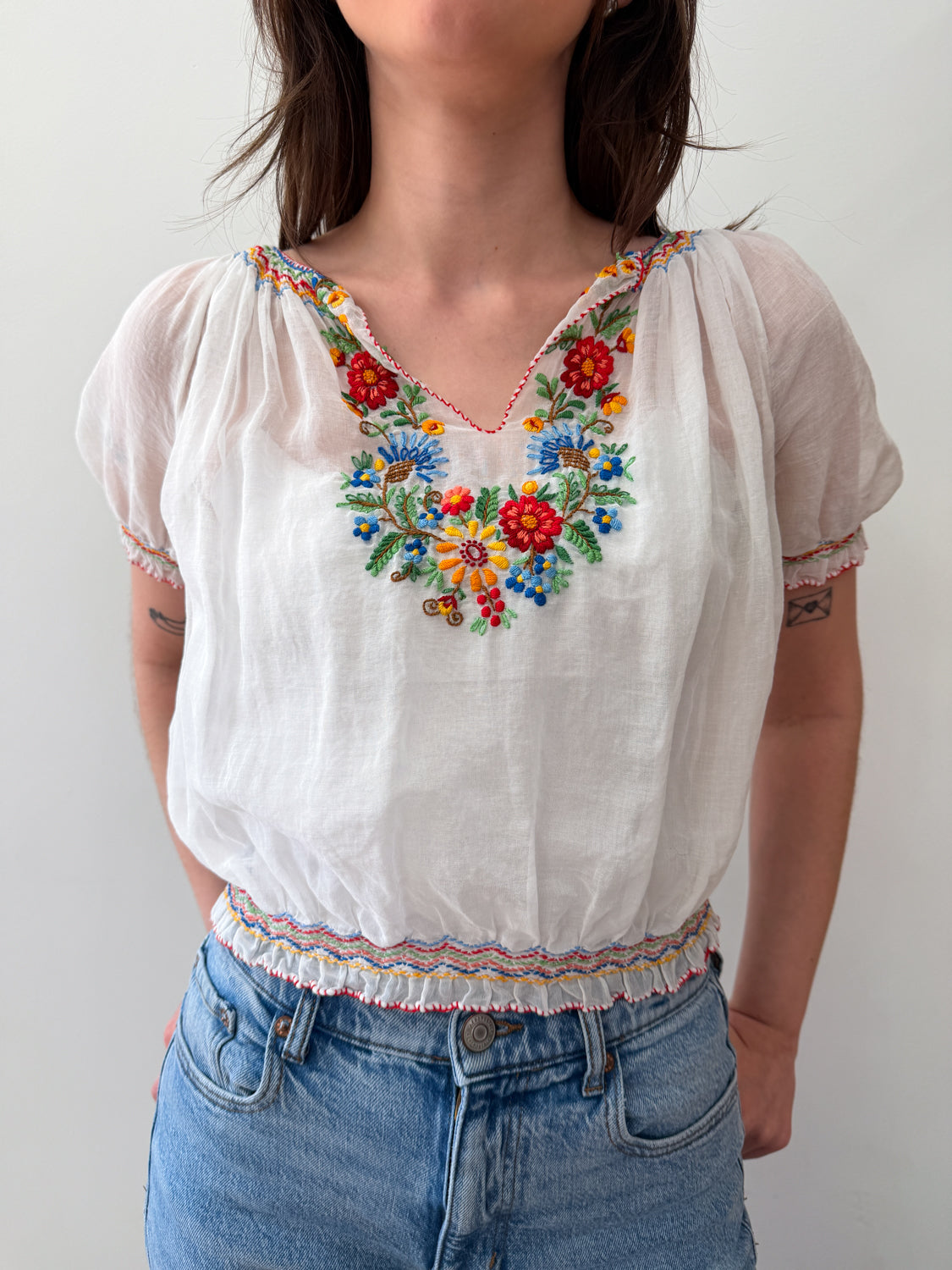 1940s Vintage Hungarian Folk Floral Embroidered Peasant Blouse