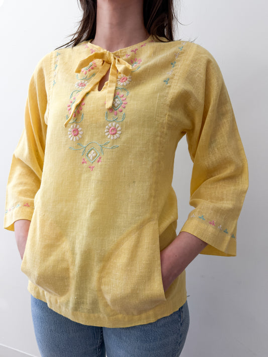 1970s Vintage Yellow Embroidered Tunic Top with Pockets
