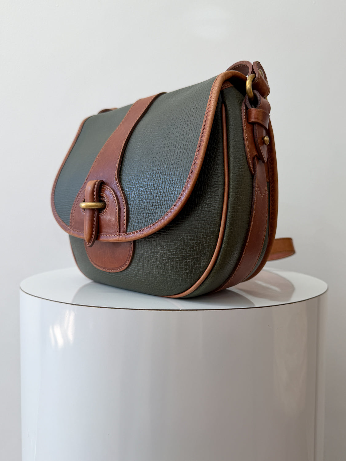 1990s Vintage COACH 4205 Lariat Bag in Green Pebble Leather - Made in Italy 1992 - RARE
