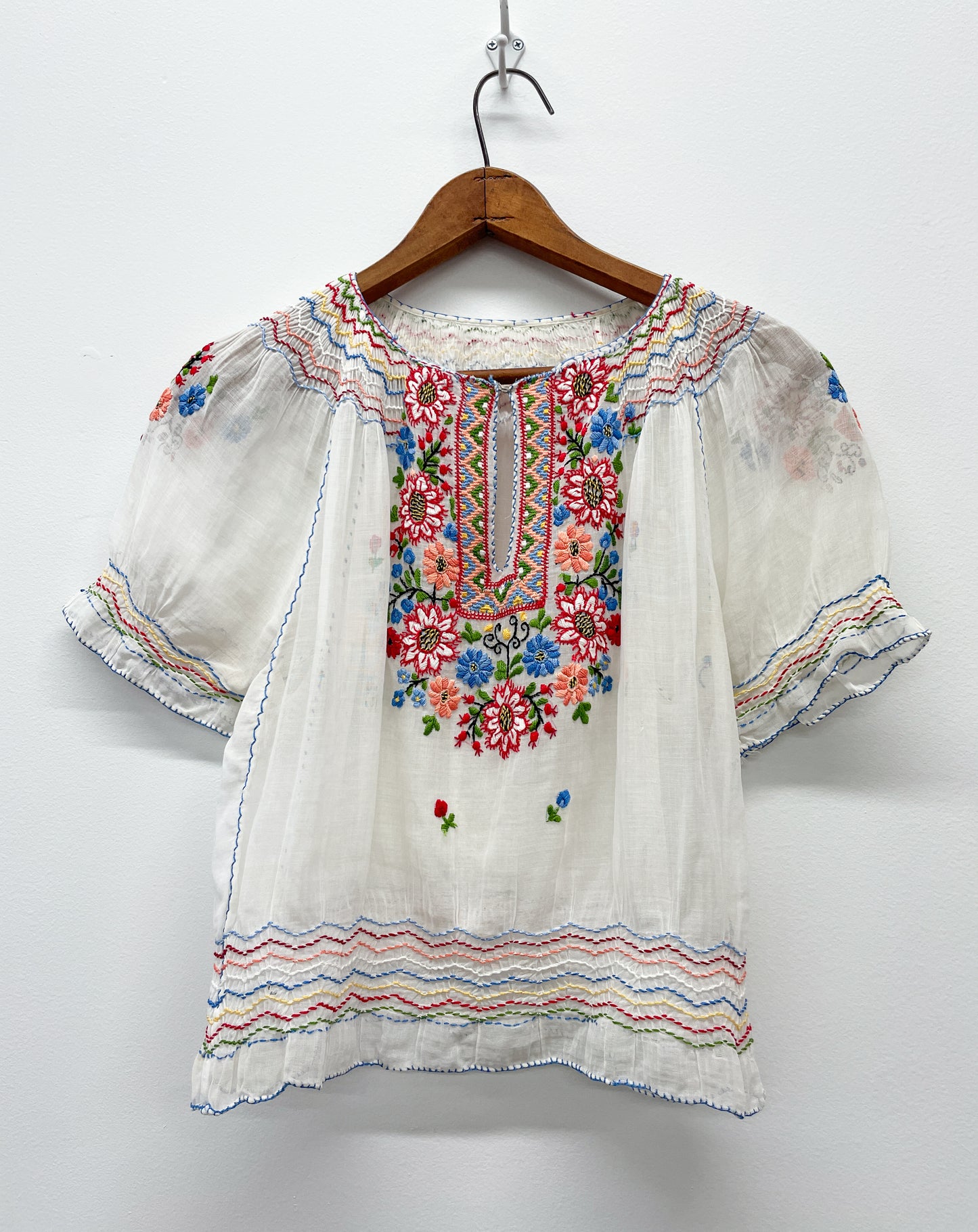 1930s Vintage Hungarian Embroidered Gauze Folk Peasant Blouse