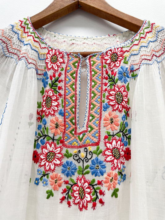 1930s Vintage Hungarian Embroidered Gauze Folk Peasant Blouse