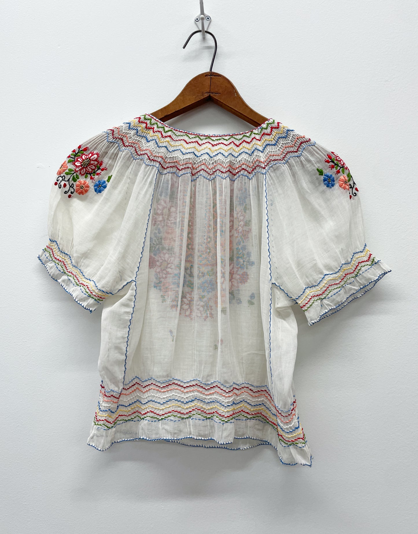 1930s Vintage Hungarian Embroidered Gauze Folk Peasant Blouse