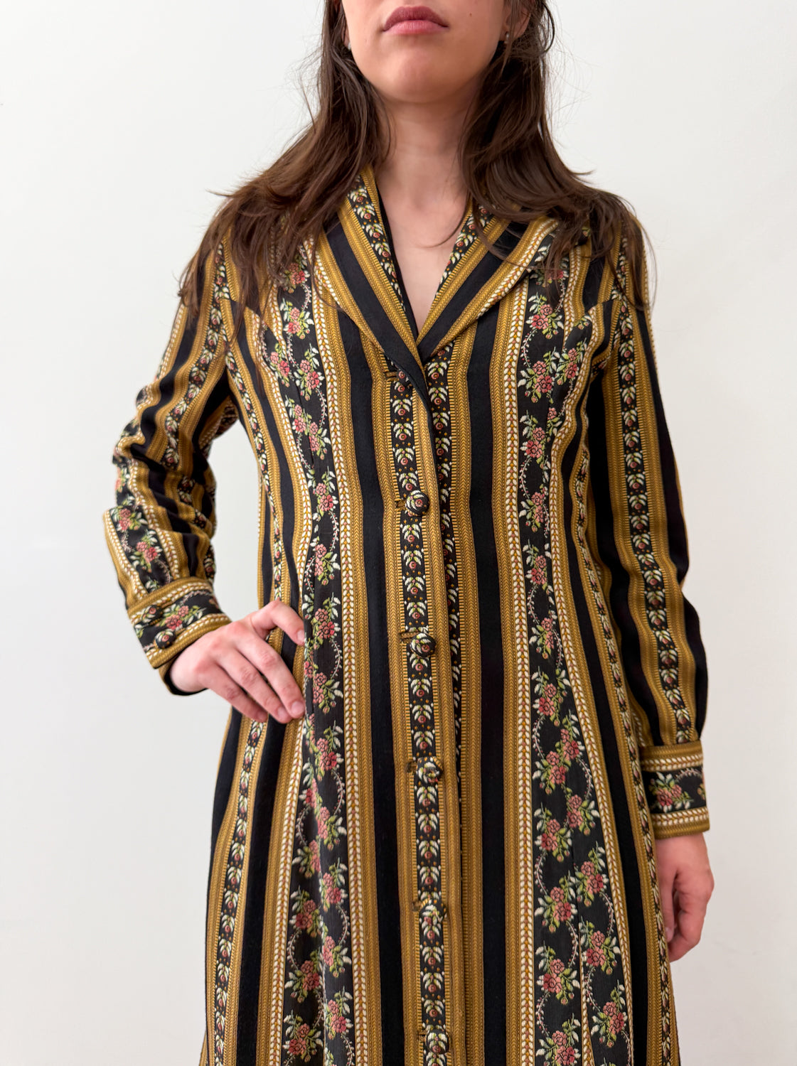 1970s Vintage Romantic Dark Floral Tapestry Duster Coat Jacket