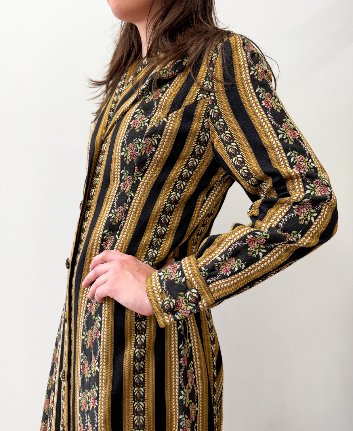 1970s Vintage Romantic Dark Floral Tapestry Duster Coat Jacket