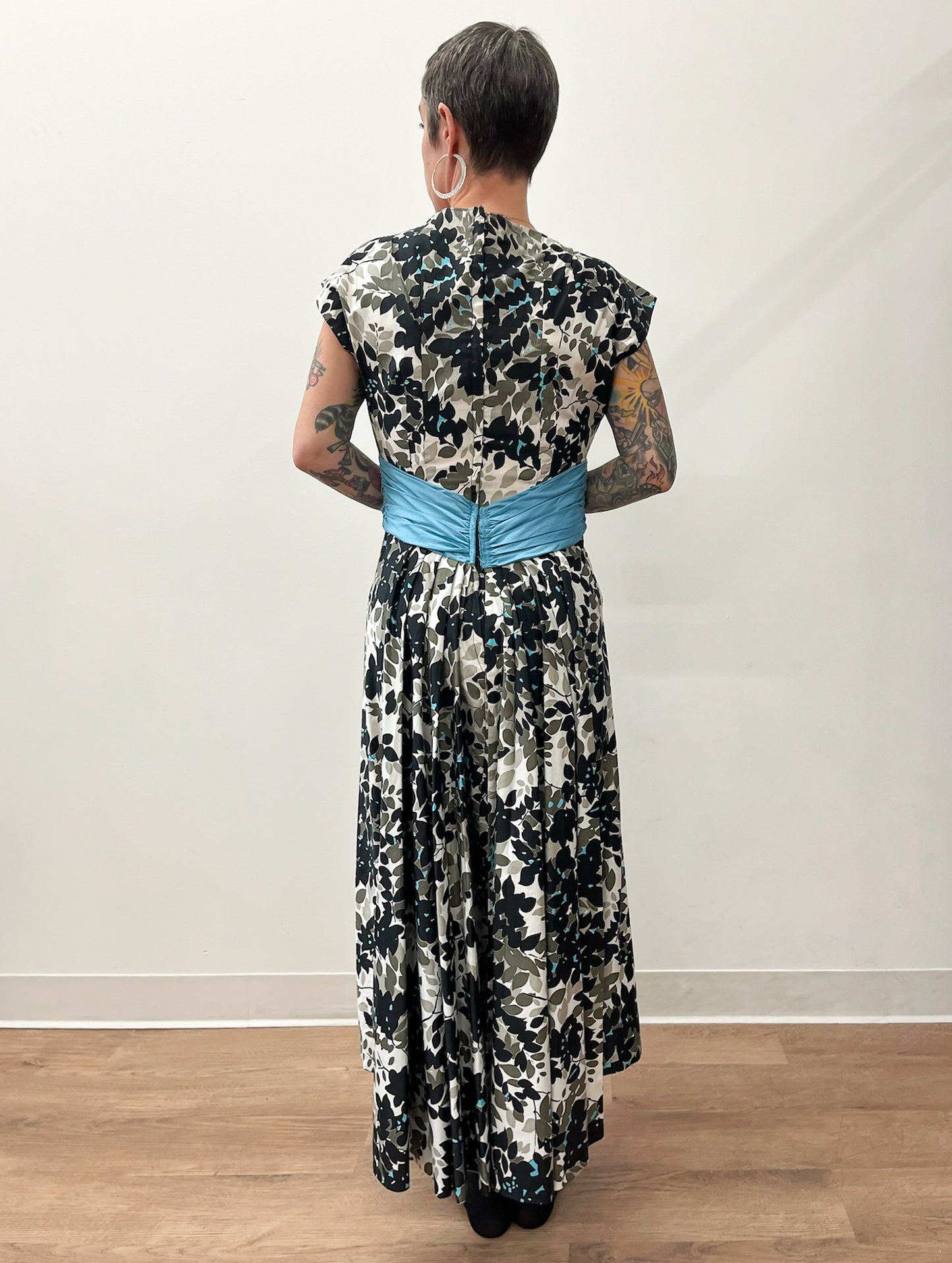 1950s Vintage Formal Cocktail Fern Print Dress with Dramatic Blue Sash and Train