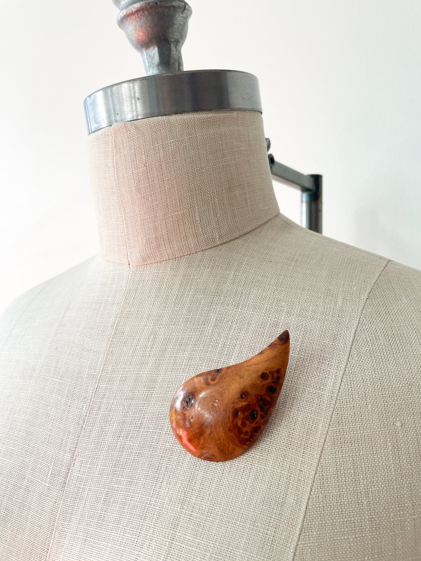 1950s Vintage Burlwood Teardrop Brooch Pin