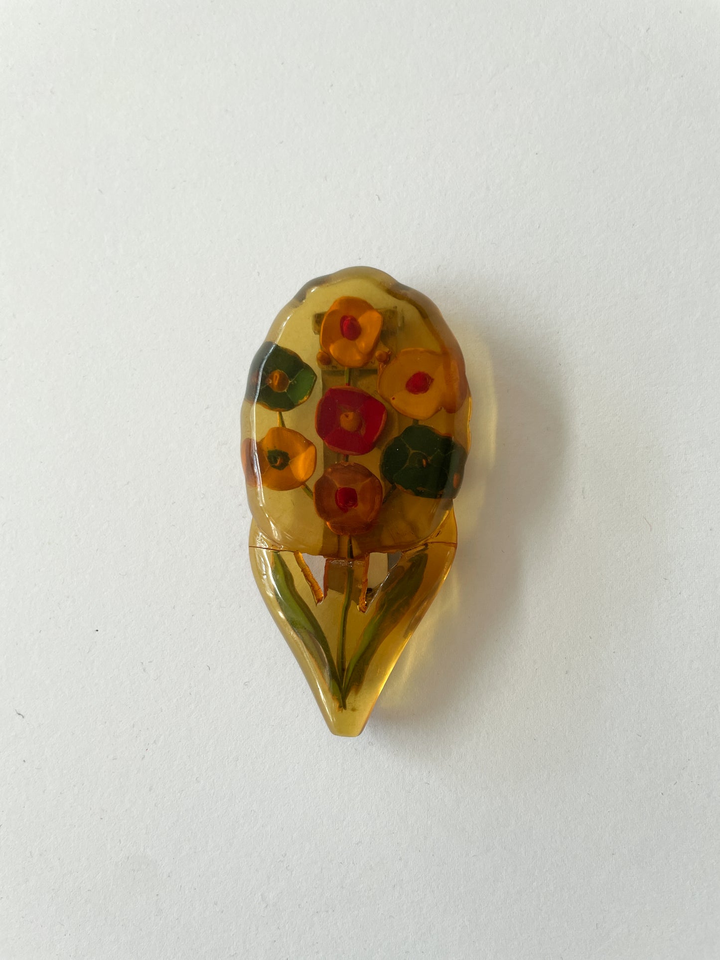 1940s Vintage Apple Juice Bakelite Flower Bouquet Reverse Carved Shoe / Dress / Money Clip