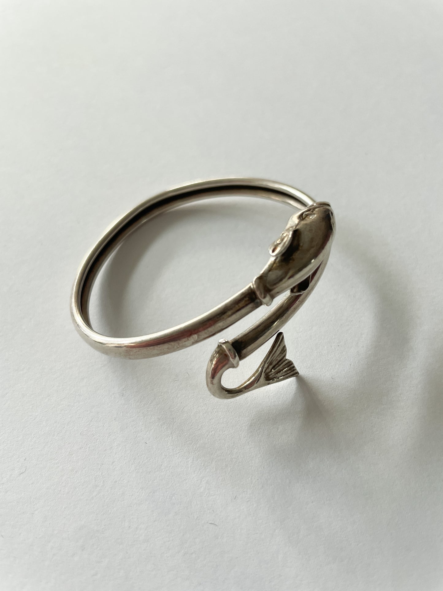 1990s Vintage Sterling Silver Dolphin Wrap Around Cuff Bracelet