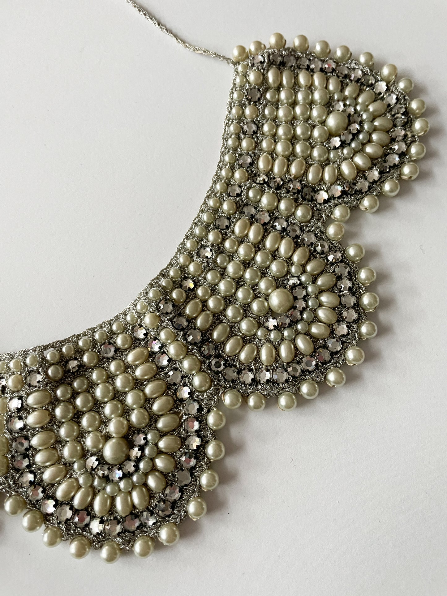1950s Vintage Handmade Beaded Pearl Collar