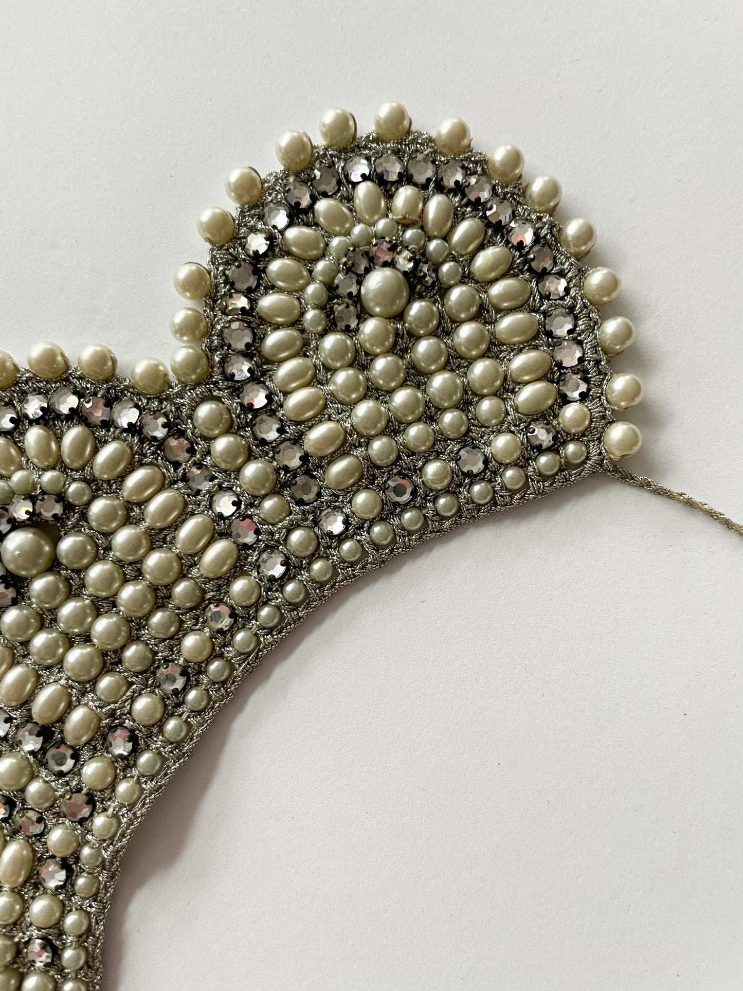 1950s Vintage Handmade Beaded Pearl Collar
