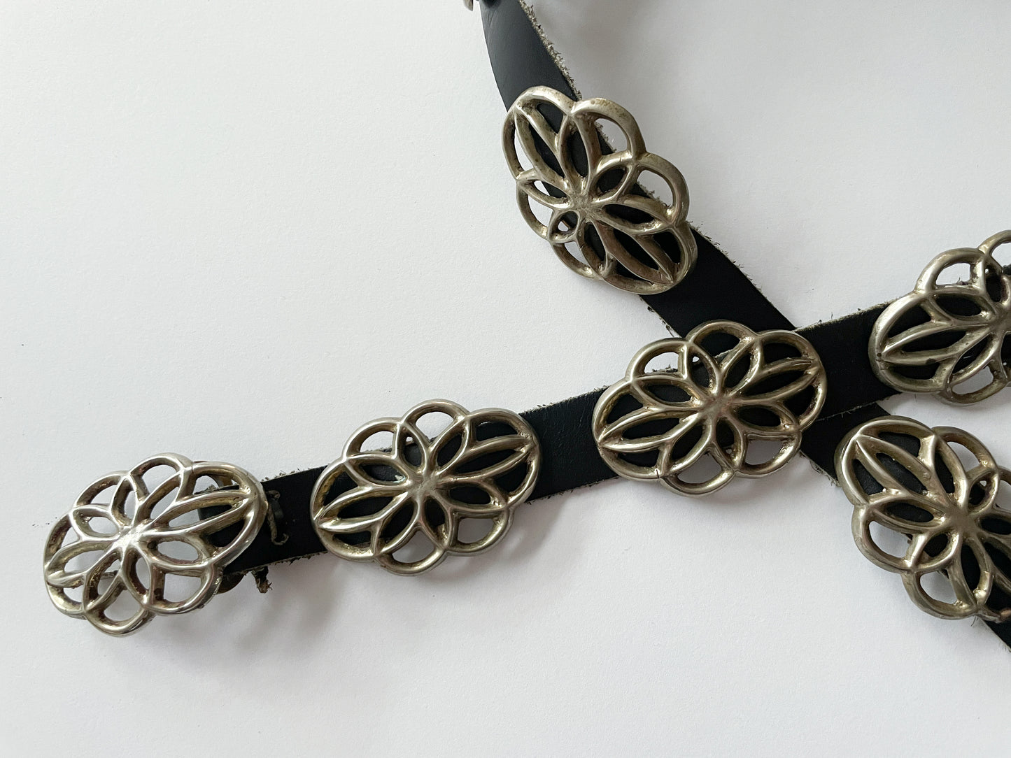 1970s Vintage Navajo Sandcast Sterling Silver and Leather Concho Belt