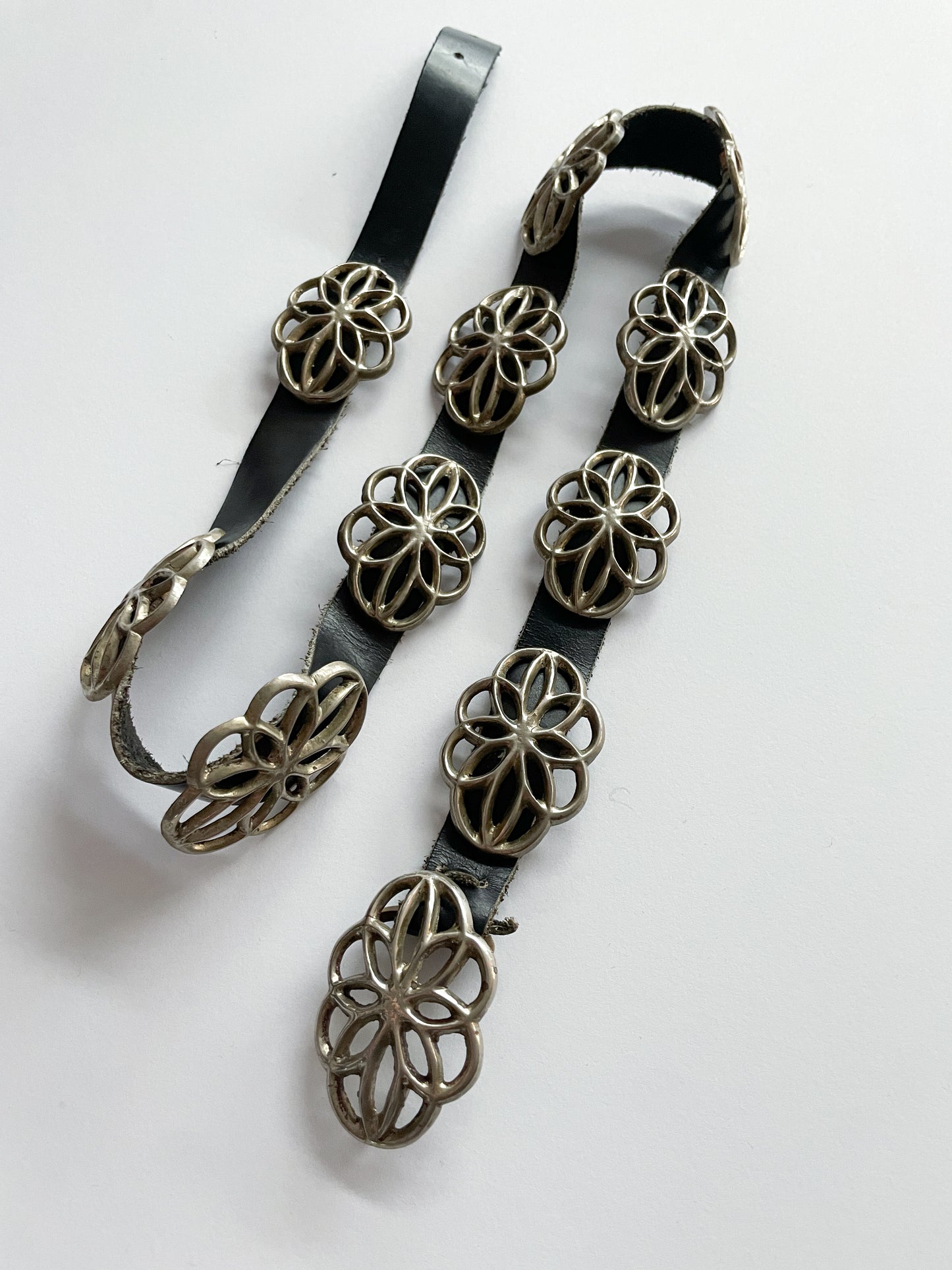 1970s Vintage Navajo Sandcast Sterling Silver and Leather Concho Belt