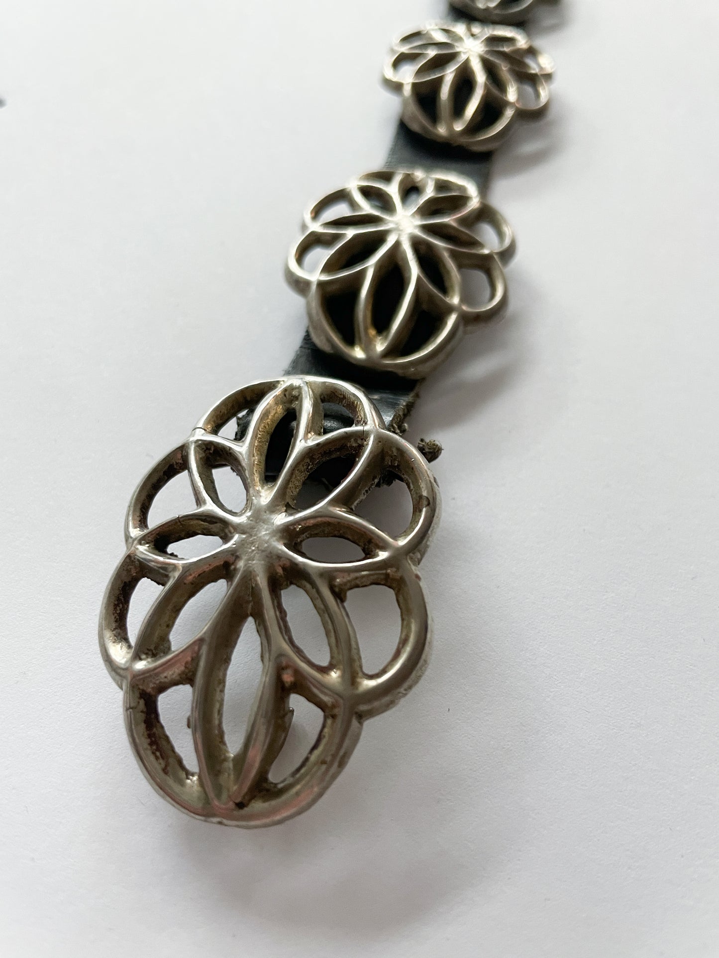 1970s Vintage Navajo Sandcast Sterling Silver and Leather Concho Belt