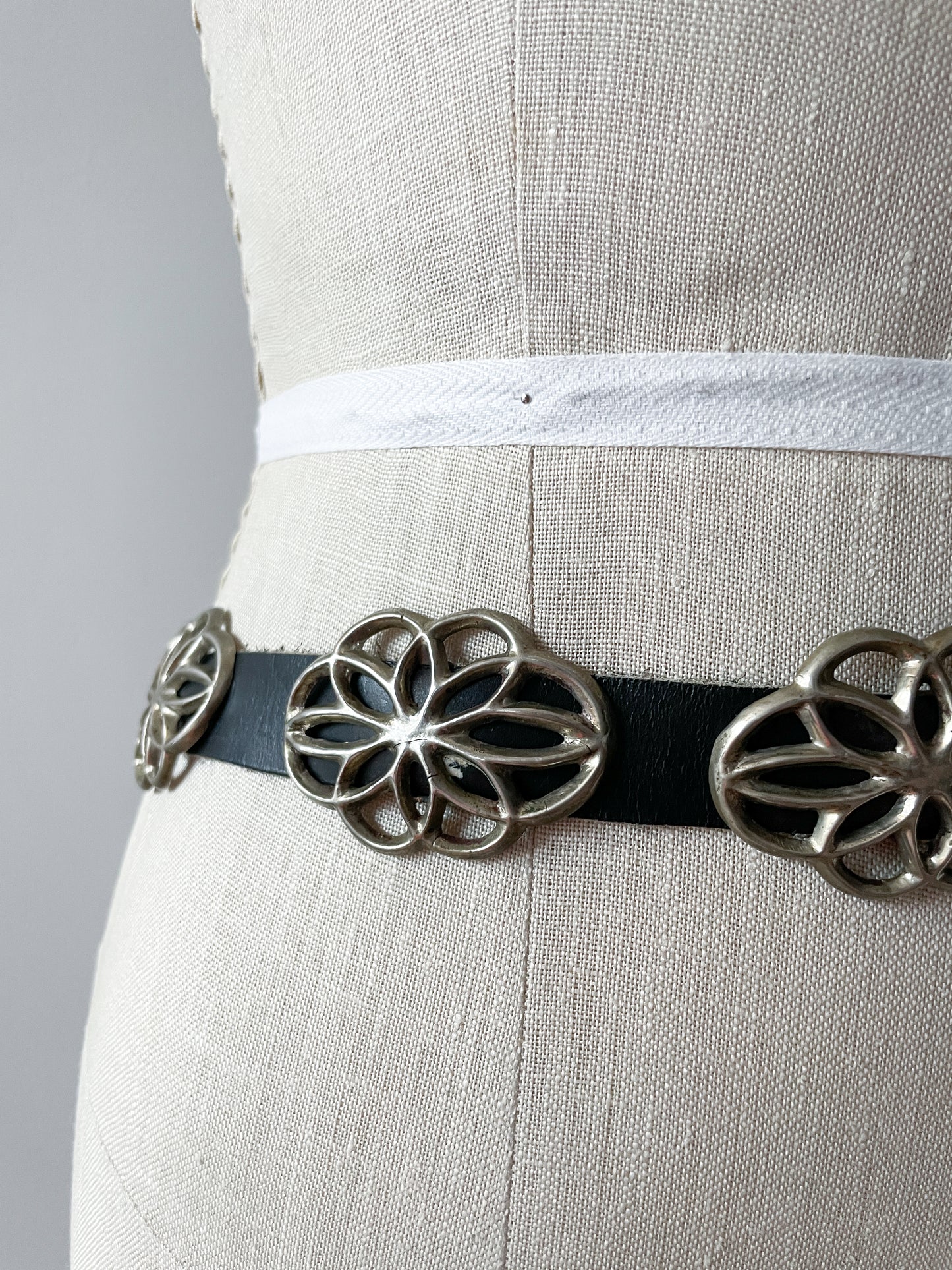 1970s Vintage Navajo Sandcast Sterling Silver and Leather Concho Belt