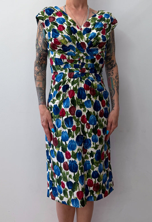 1950s Vintage Painted Tulips Print Wiggle Cocktail Party Dress