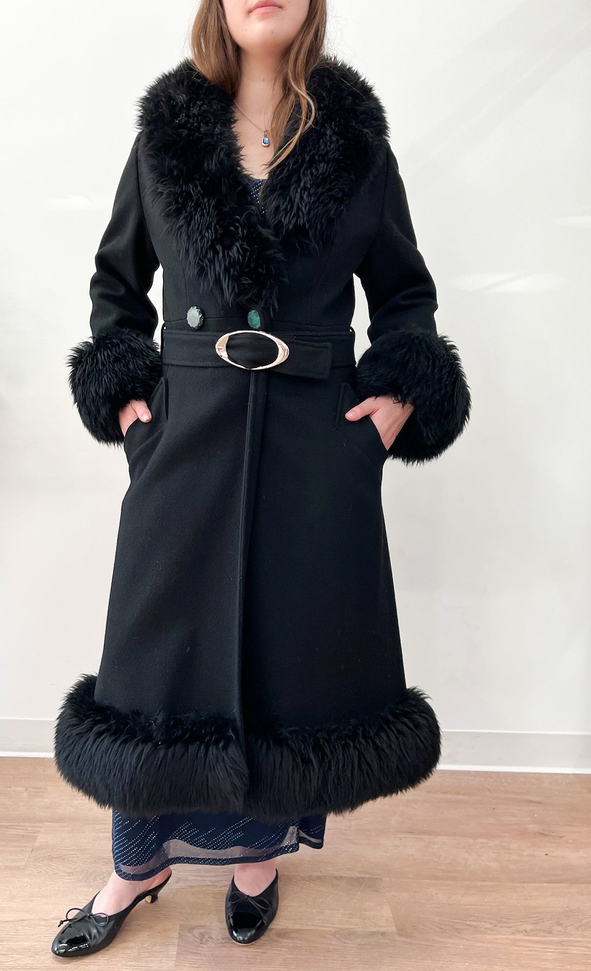 1950s Vintage Black Femme Fatale Winter Coat