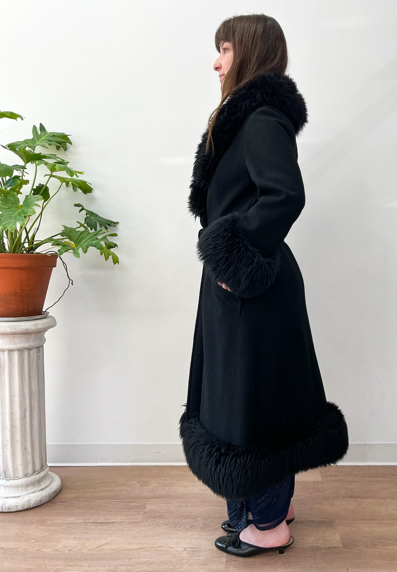 1950s Vintage Black Femme Fatale Winter Coat