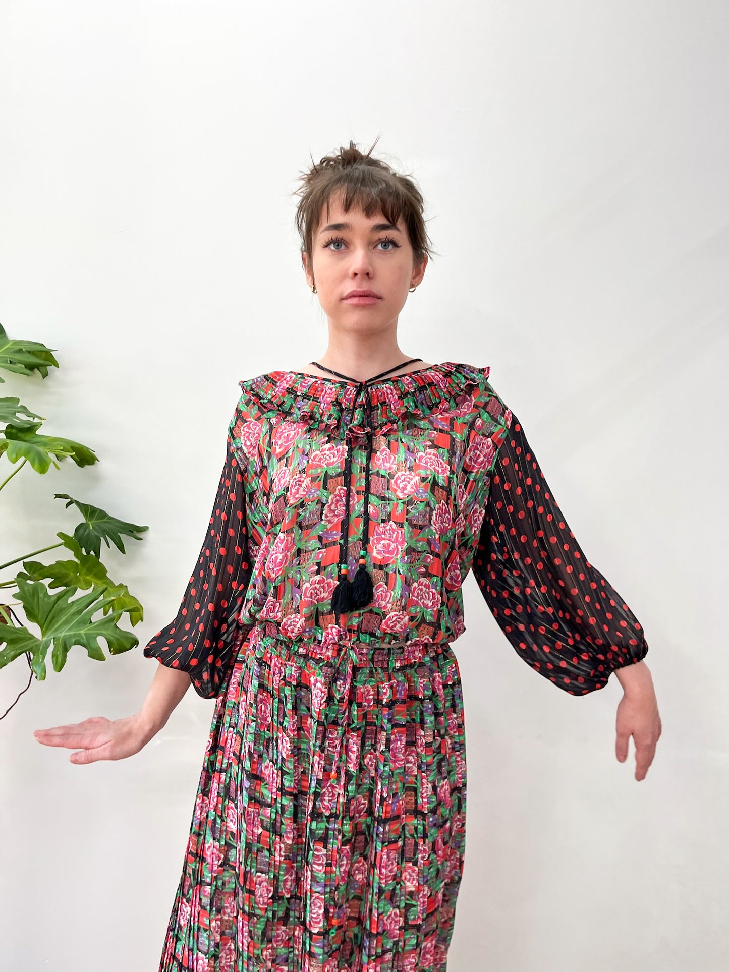 1980s Vintage Roses & Polka Dots Gauzy Ruffle Blouse & Skirt Set by Diane Frés