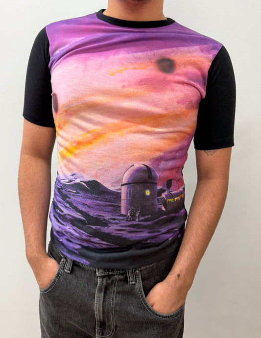 1970s - early 80s Vintage Futuristic Lunar Base Space Graphic Tee