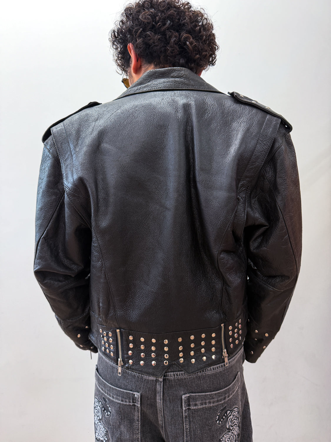 1990s Vintage Fox Run Black Studded Leather Motorcycle Jacket
