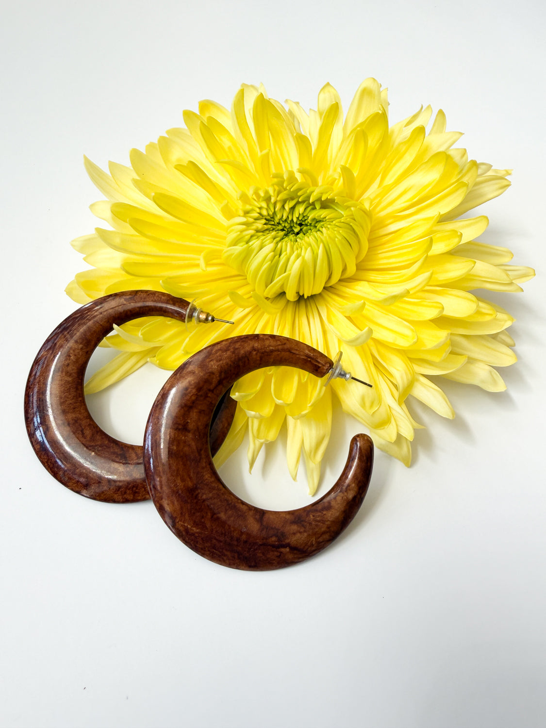 1970s Vintage Dark Wooden Hoop Crescent Earrings