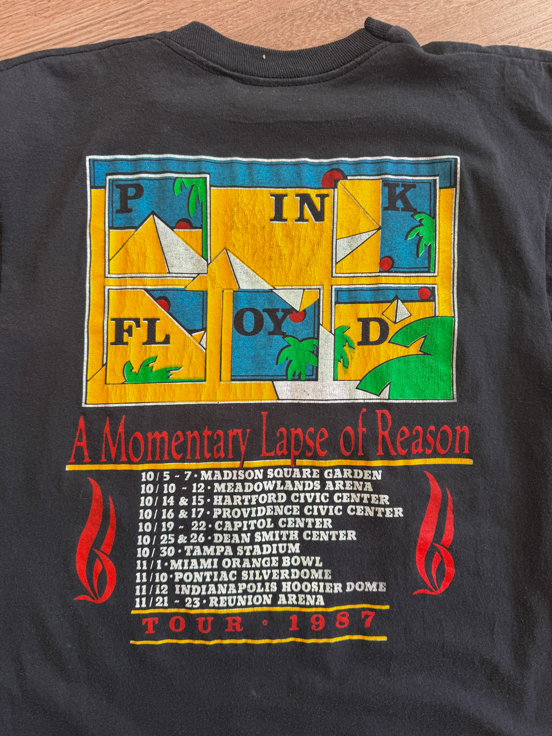 1980s Pink Floyd Momentary Lapse of Reason Concert Tour Tee 1987