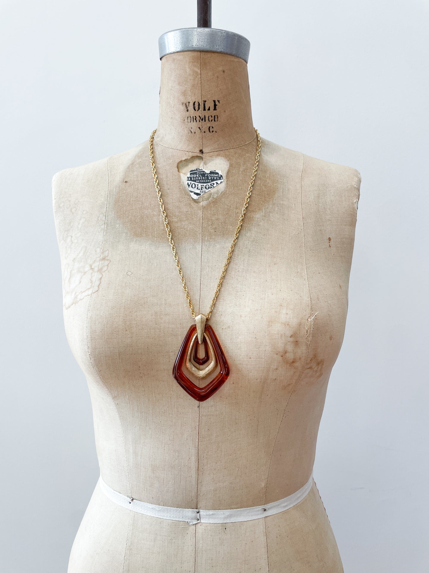 1970s Vintage Avon Tortoiseshell & Gold Toned Statment Necklace