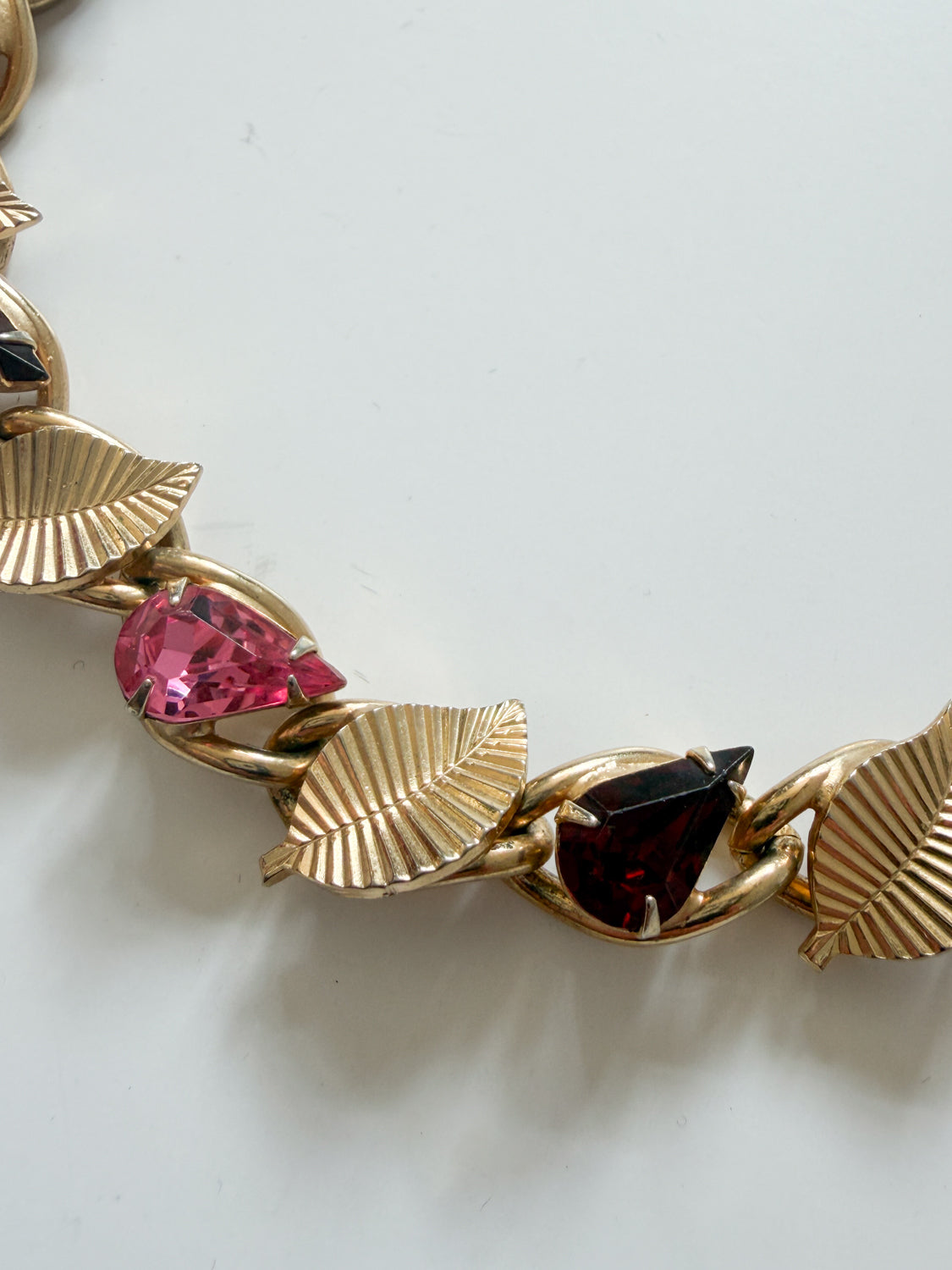 1950s Vintage Pink + Red Rhinestones Gold-Toned Leaf Choker Necklace