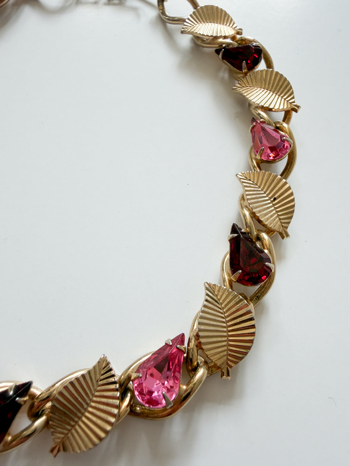 1950s Vintage Pink + Red Rhinestones Gold-Toned Leaf Choker Necklace