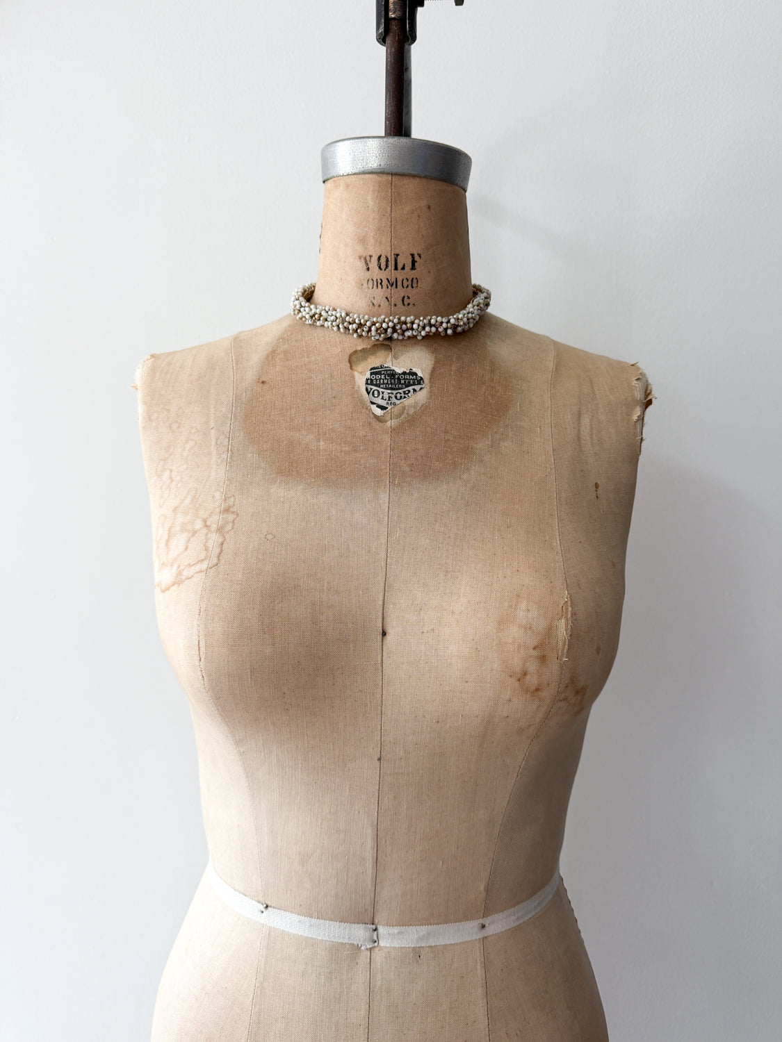 1950s Vintage Woven White and Bronze Beaded Choker