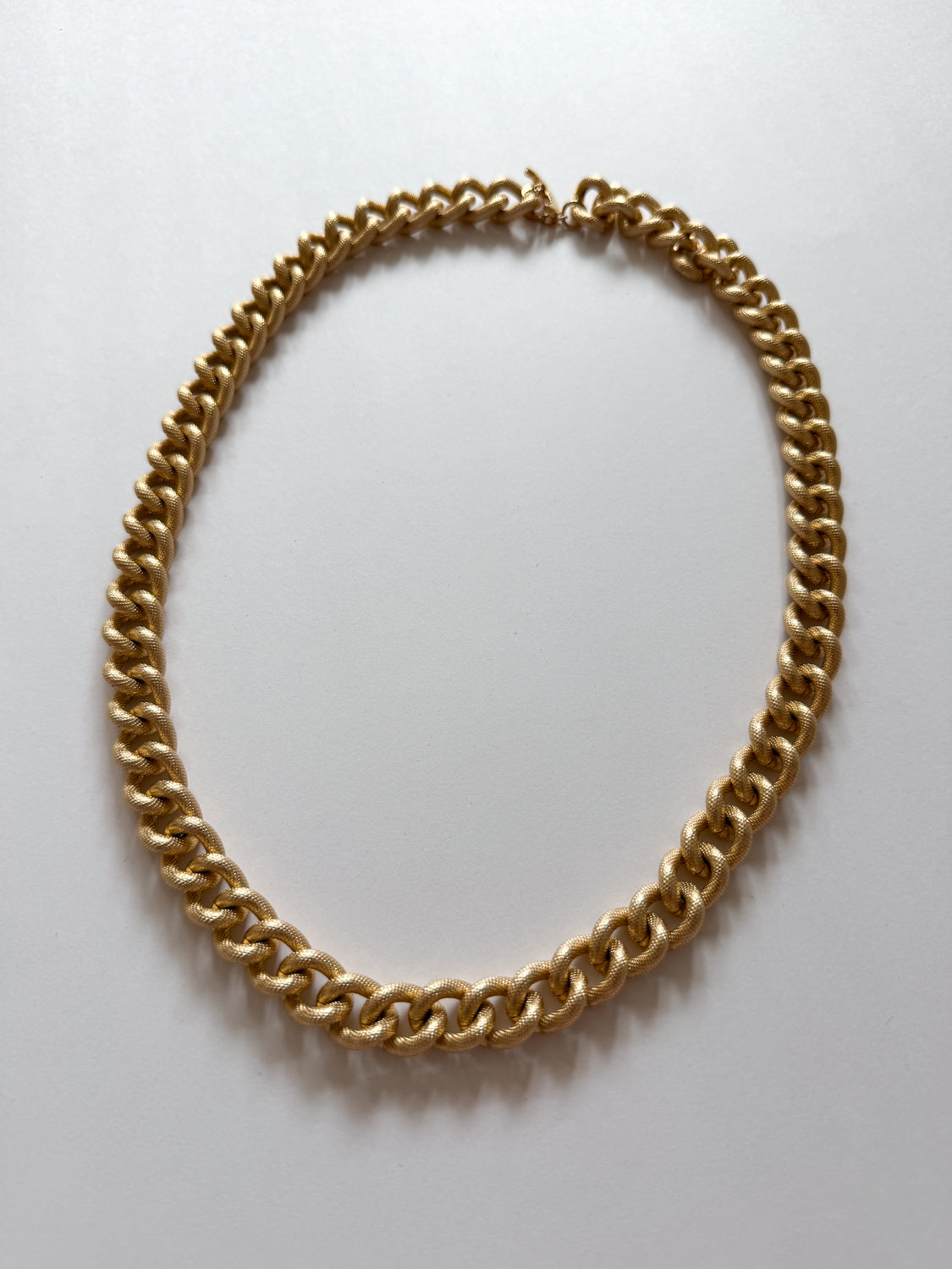 1980s Vintage Gold-Toned Big Chunky Chain Necklace