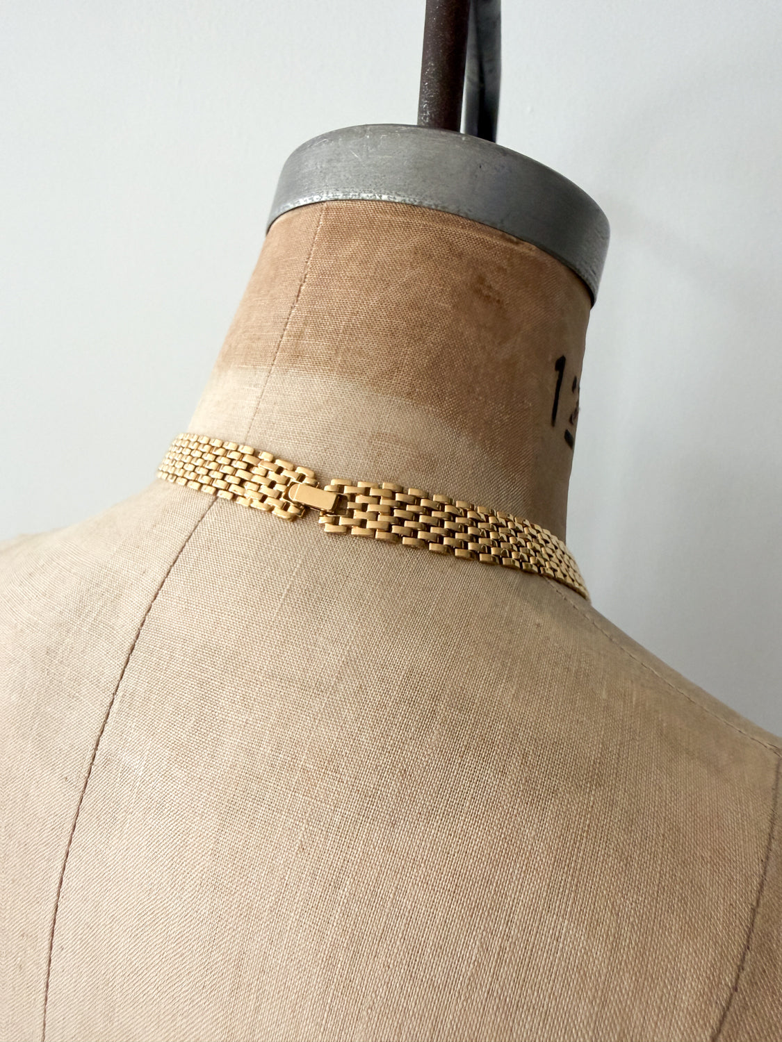1980s Vintage Gold-Toned Trifari Chain Link Choker Necklace