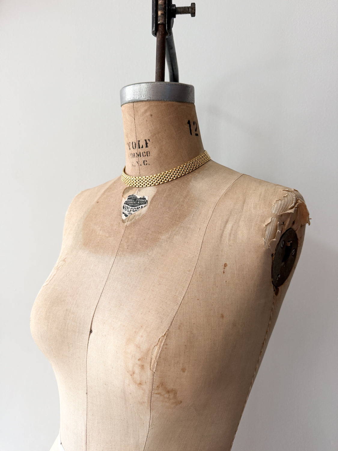 1980s Vintage Gold-Toned Trifari Chain Link Choker Necklace