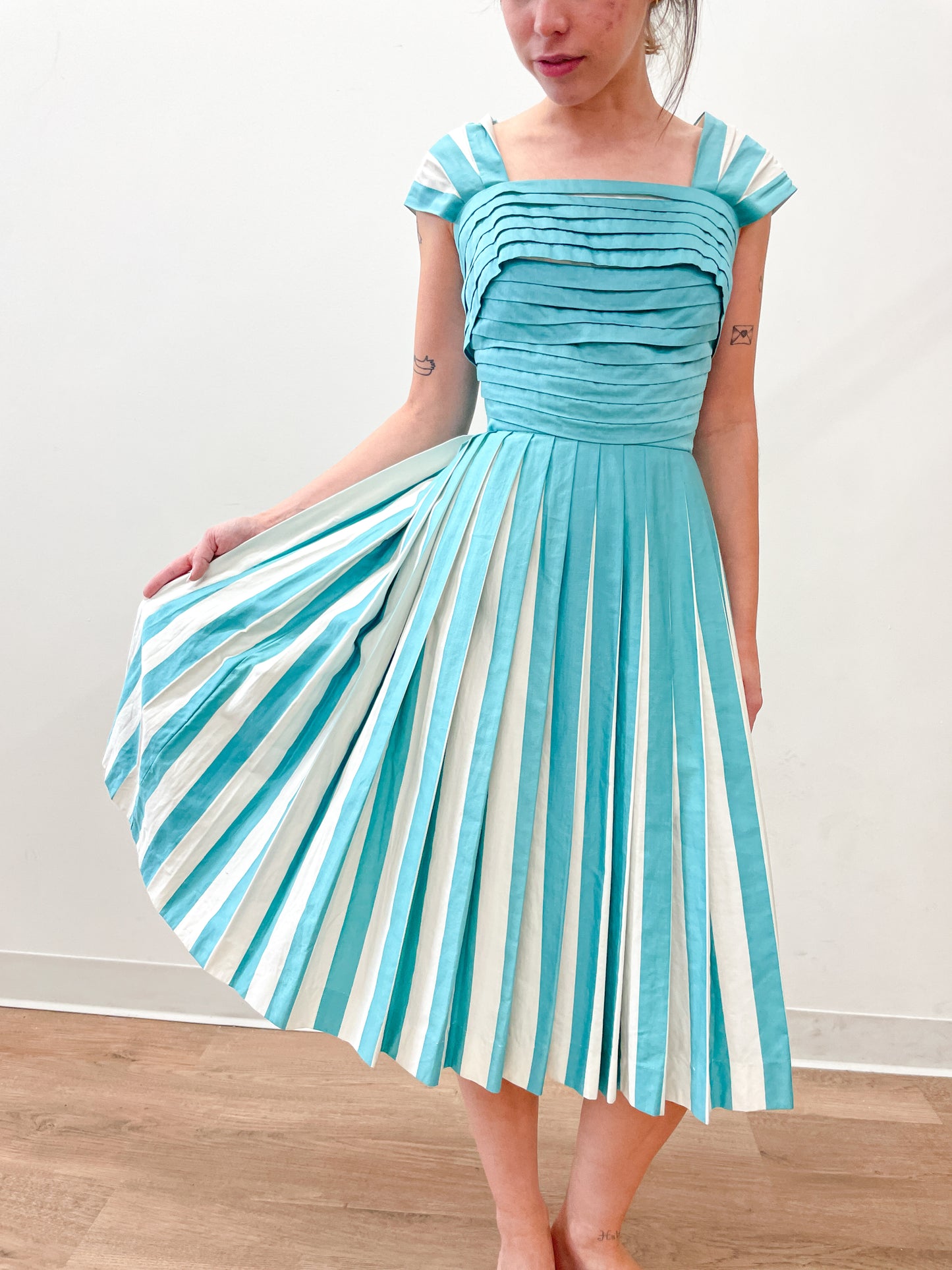 1950s Vintage Teal and White New Look Party Dress