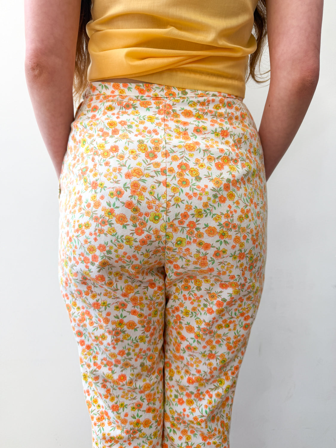 1960s Vintage U.S.A Made High-Waisted Floral Cotton Pencil Pants