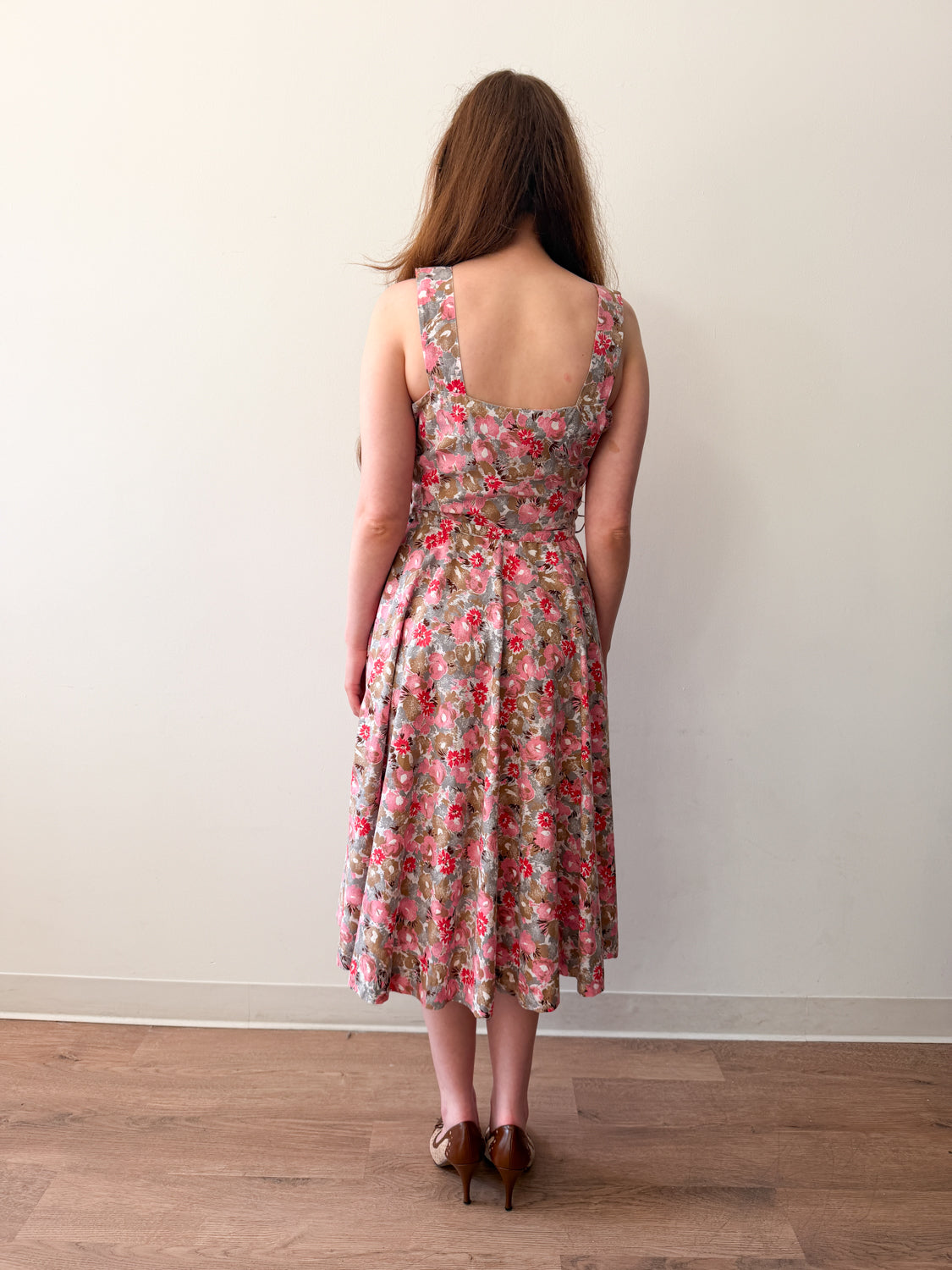 1950s Vintage Pink and Grey Floral Fit and Flare Cotton Sun Dress