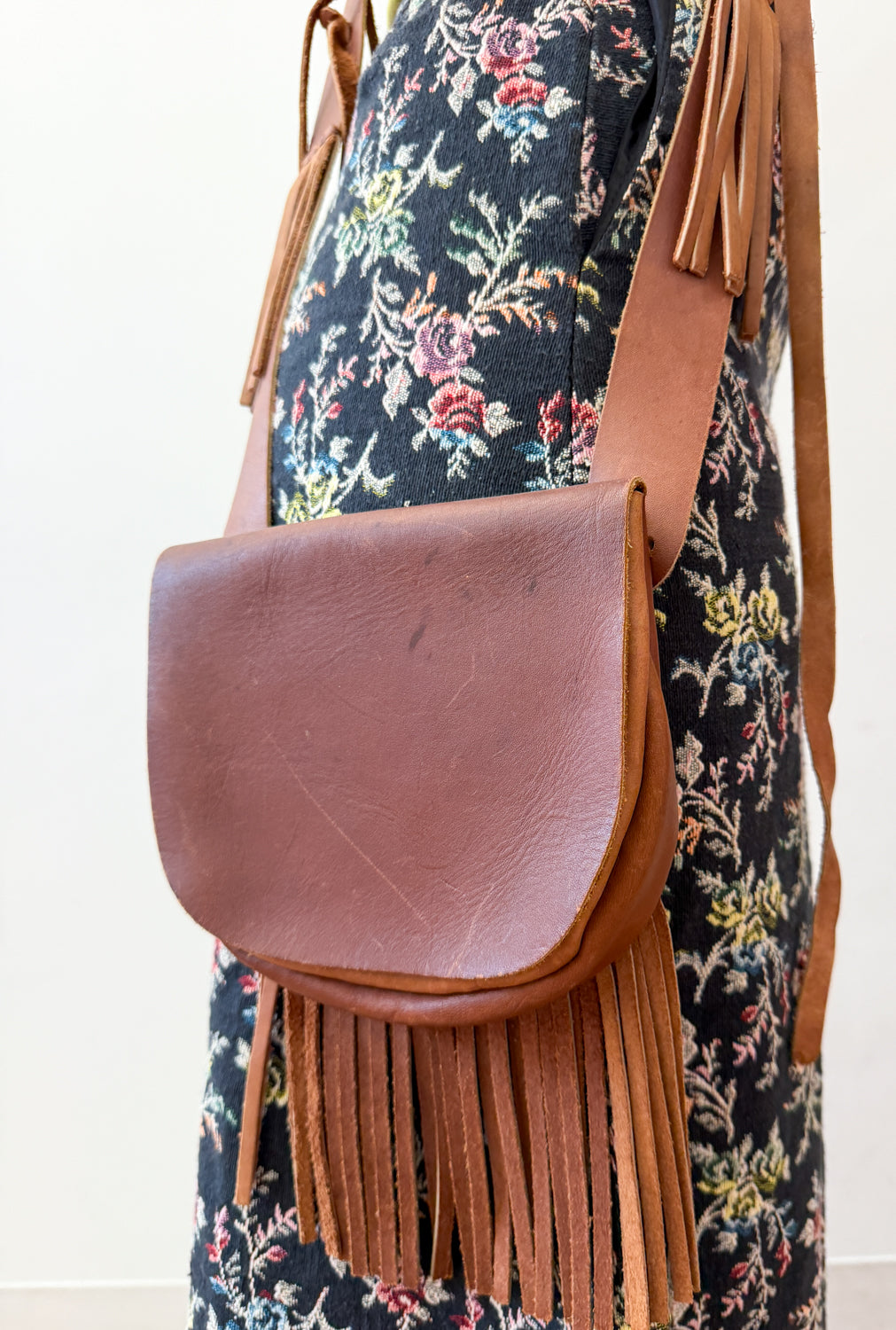 1970s Vintage Handmade Dark Brown Leather Fringe Crossbody Purse