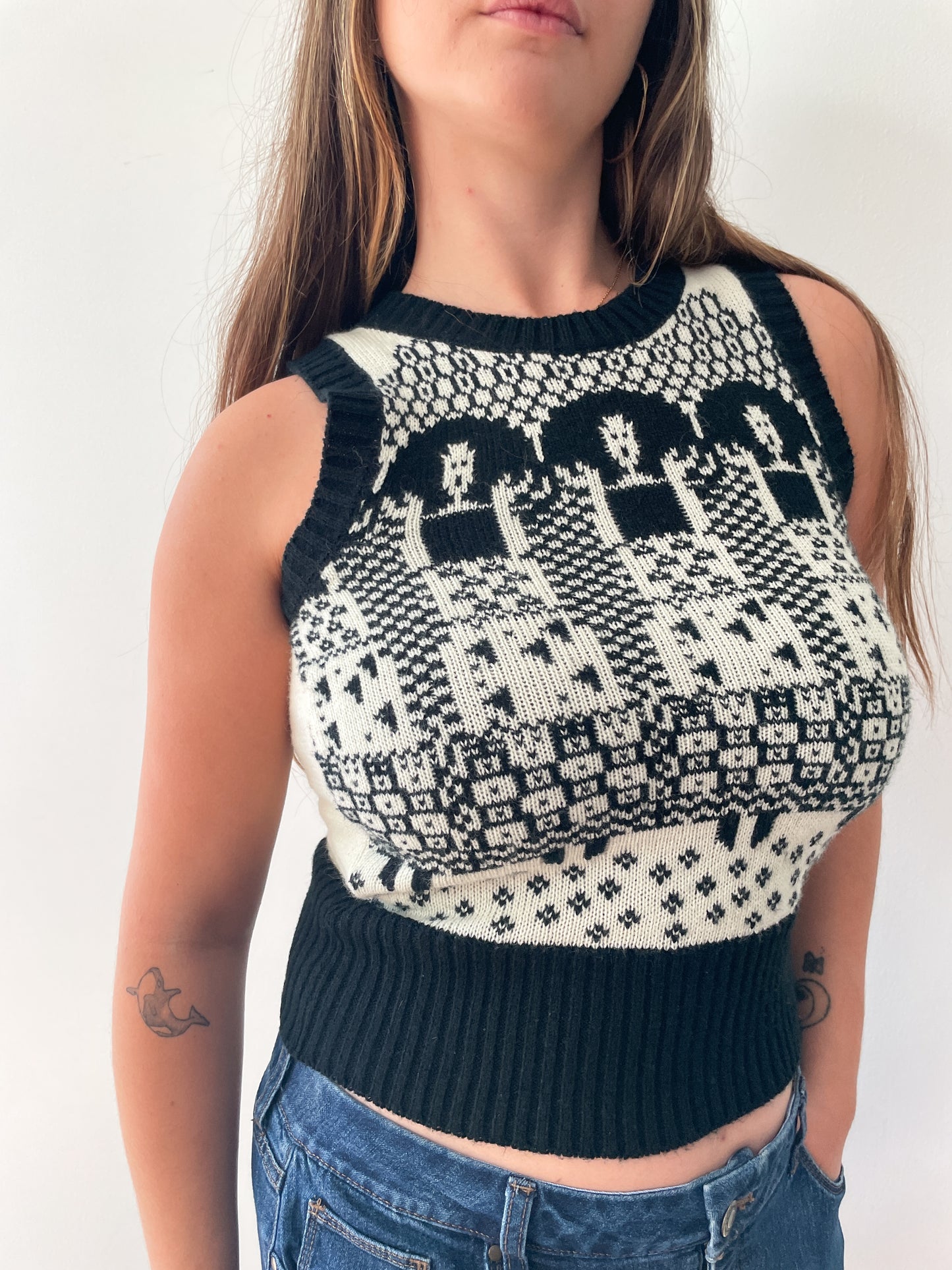 1970s Vintage Black & Cream Ladies Novelty Knit Sweater Vest
