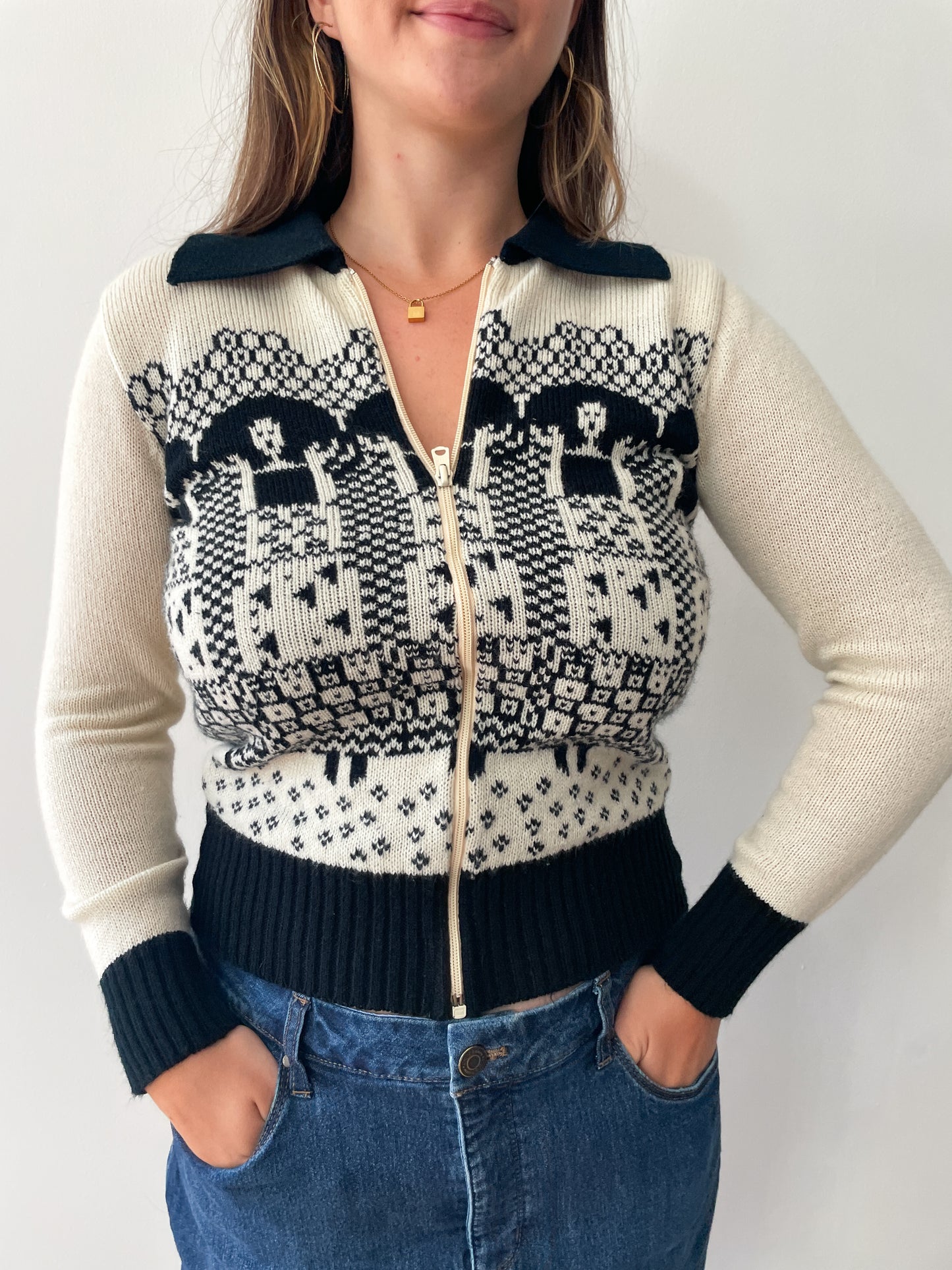 1970s Vintage Black and Cream Novelty Ladies Knit Zip Up Sweater