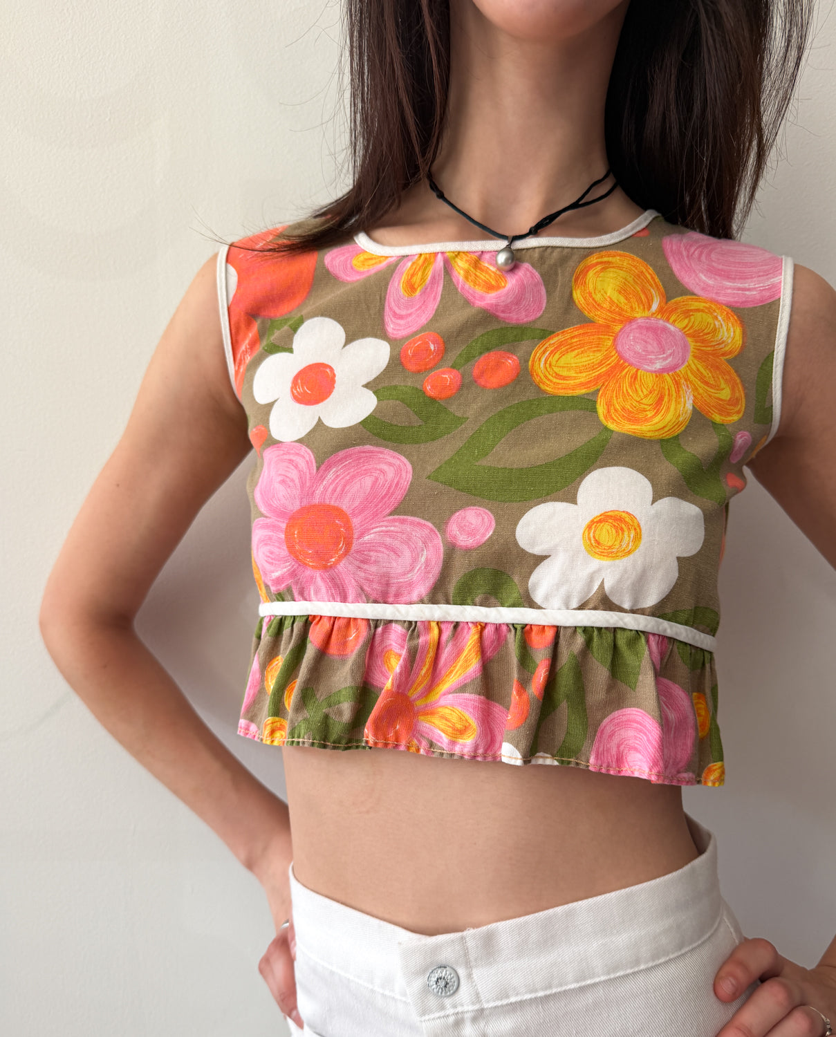 1970s Vintage Bright Floral Ruffled Crop Top