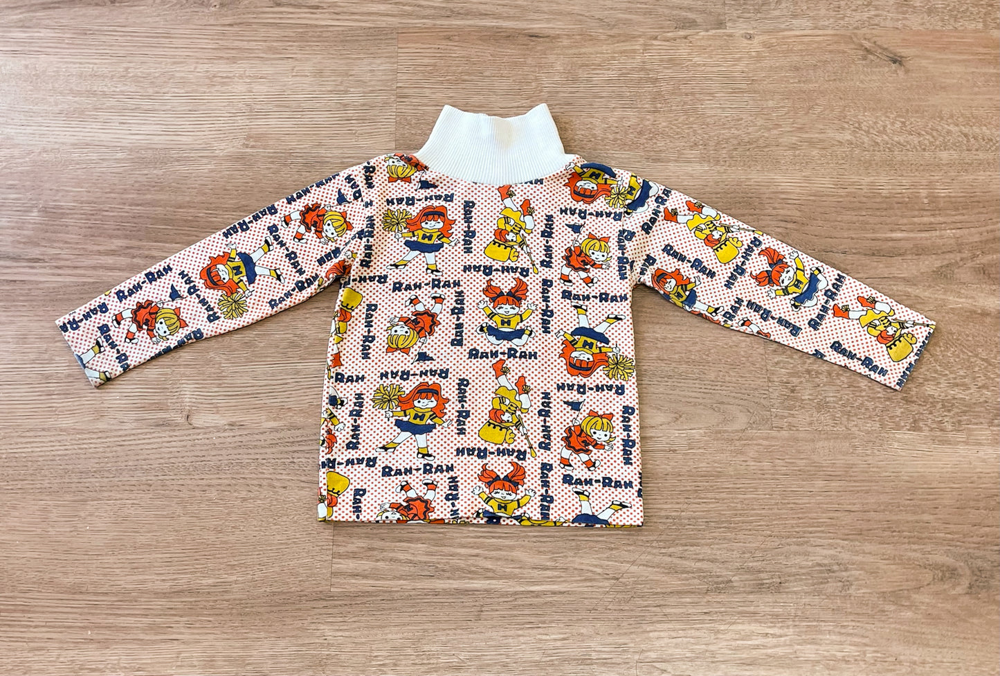 1970s Vintage Kids School Spirit Novelty Print Turtleneck