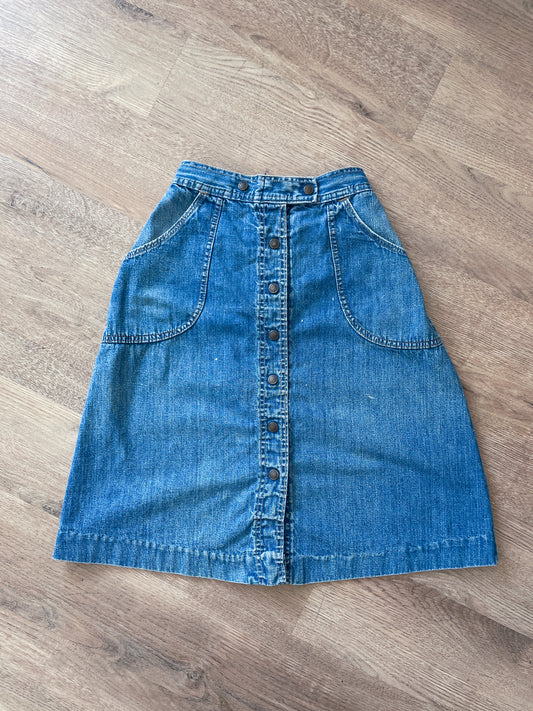1970s Vintage Snap Front Elastic Waist Jean Skirt