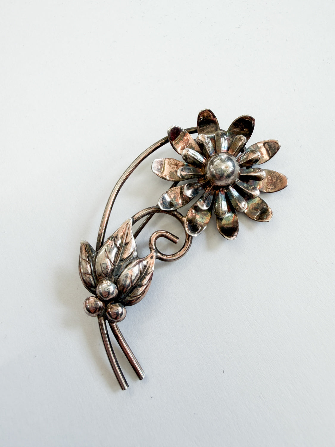 1990s Vintage Sterling Silver Swirling Flower Leaves Brooch