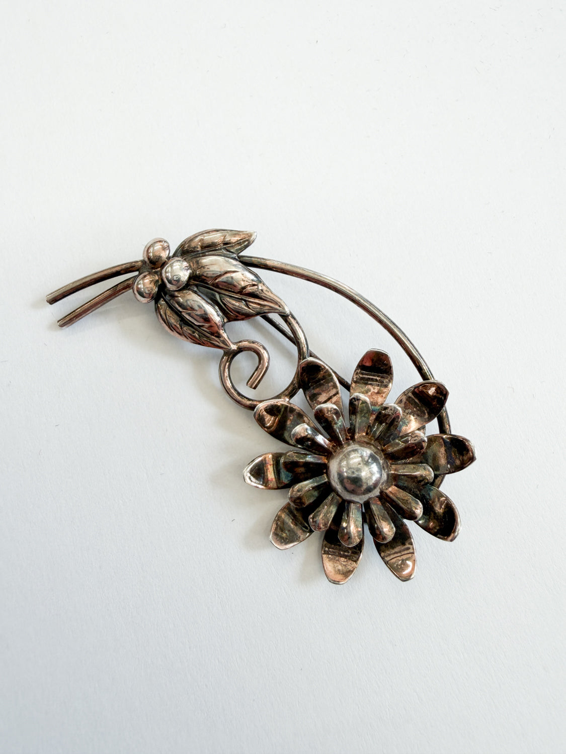 1990s Vintage Sterling Silver Swirling Flower Leaves Brooch